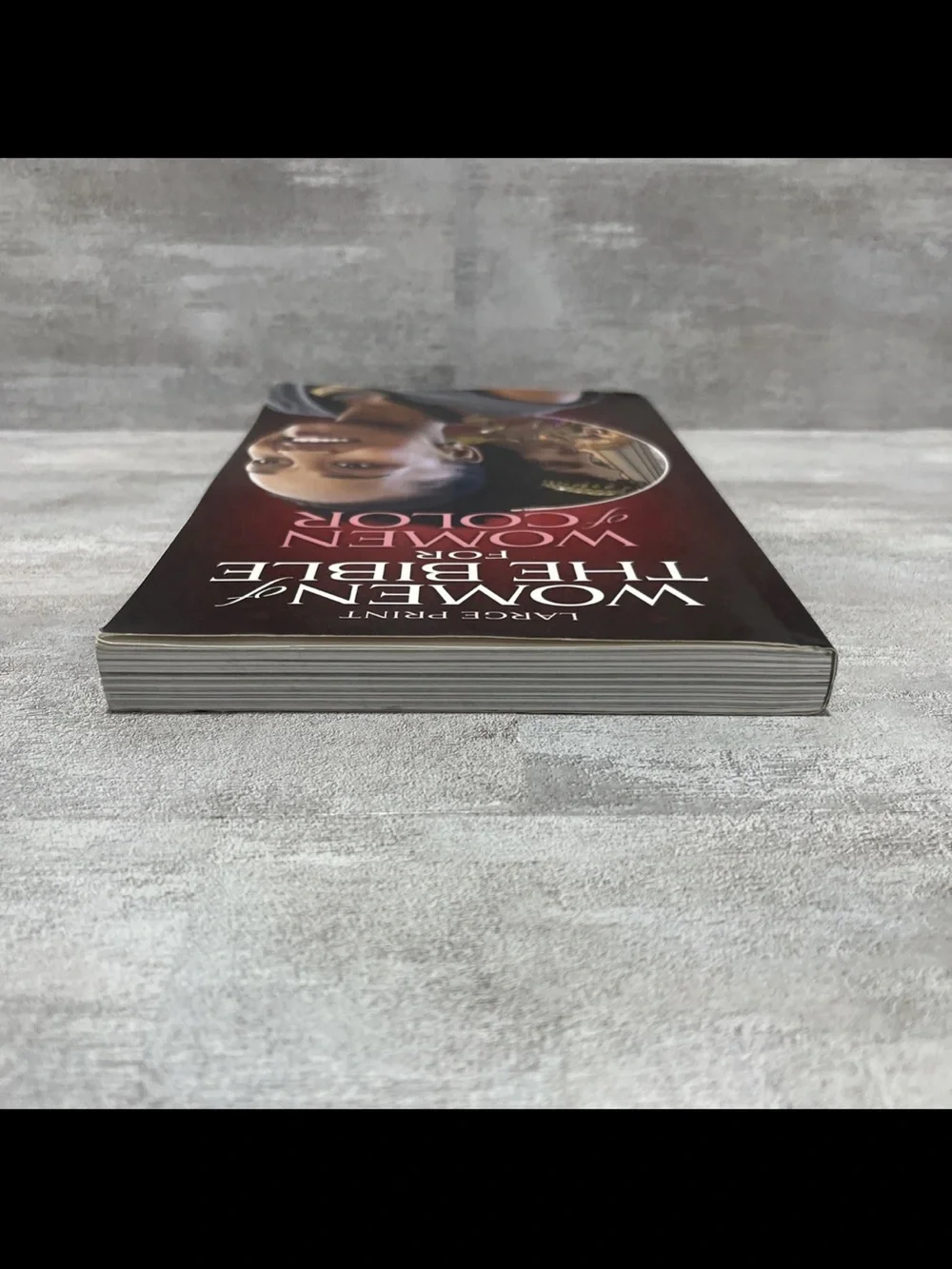Urban Spirit Women of the Bible for Women of Color - Large Print